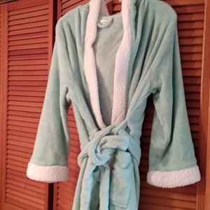 Ulta Fuzzy Fleece Short Robe